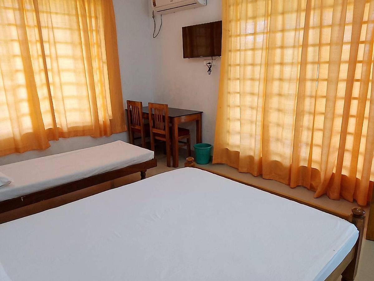 Somatheertham Resort Thiruvananthapuram Bagian luar foto